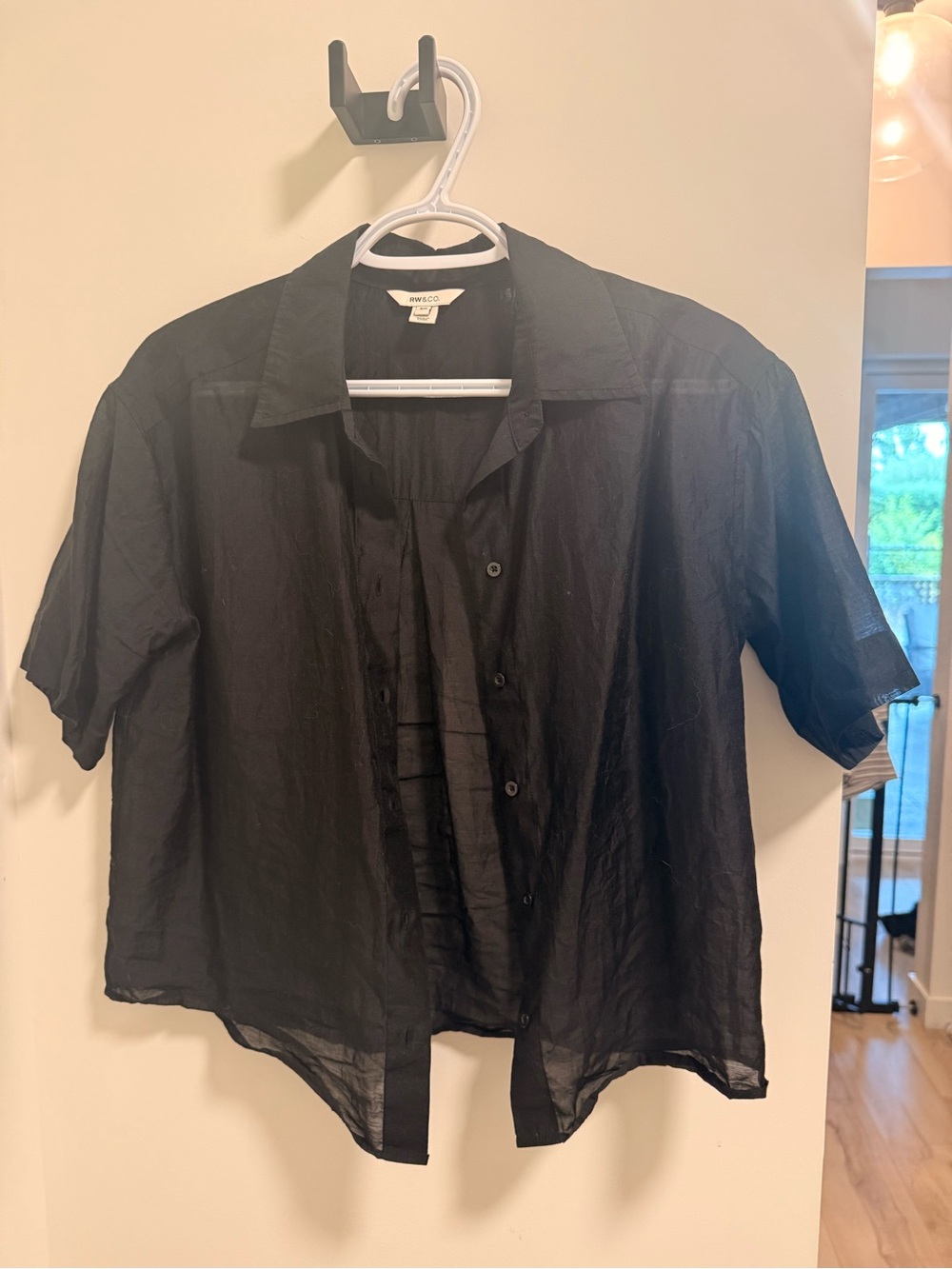 RW&CO. Black Lightweight Button-Up Shirt